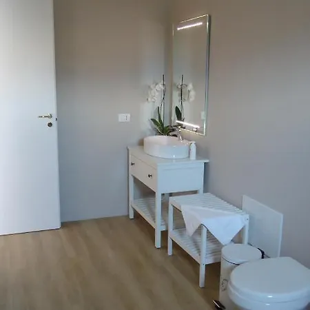 Be Oda ve Kahvaltı 4*